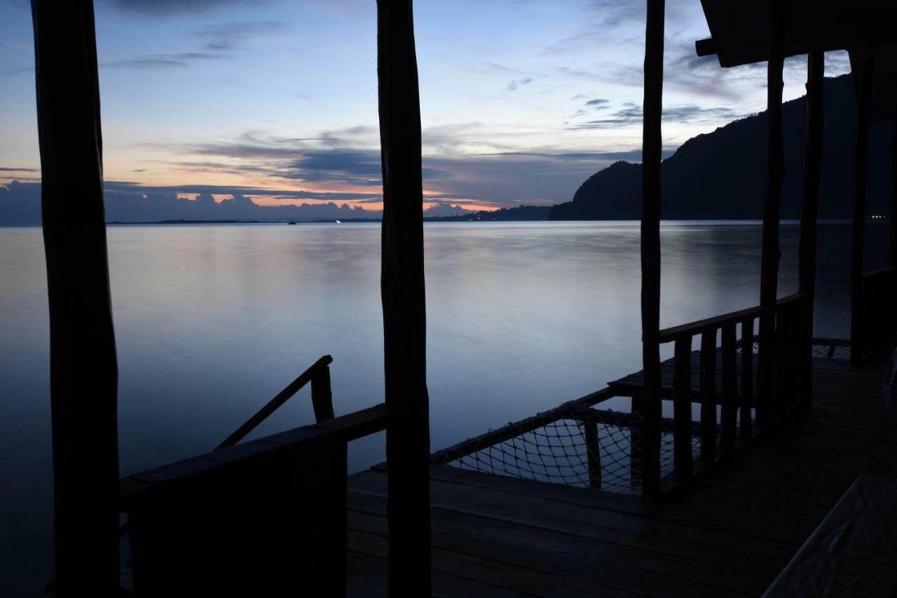 Ora Sunrise View Hotel Saleman Kültér fotó